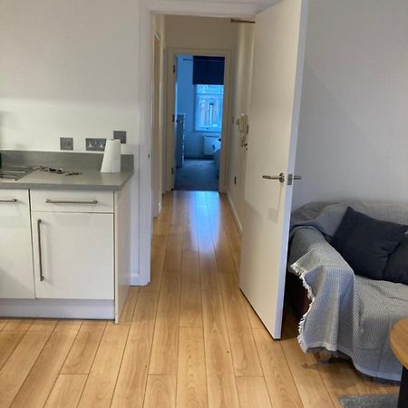 Two Double Bedroom Flat In Soho 런던 외부 사진